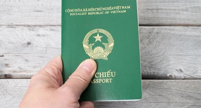 Khách hàng có thể sử dụng Passport thay thế cho CMND
