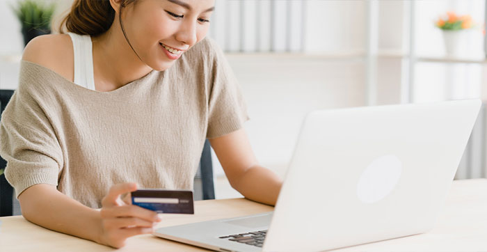 Nhiều ngân hàng cho phép khách hàng mở thẻ Visa online