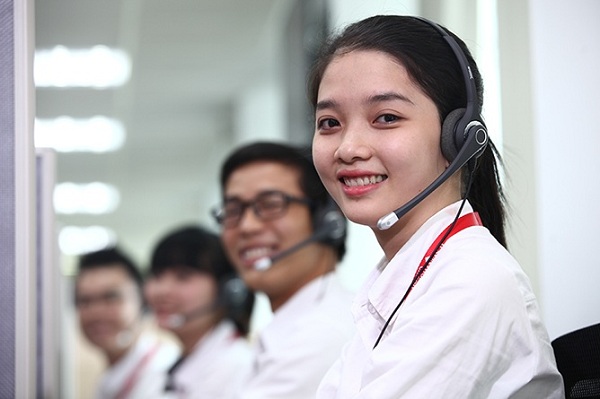 Gọi ngay đến tổng đài hotline Home Credit khi bạn có nhu cầu tài chính