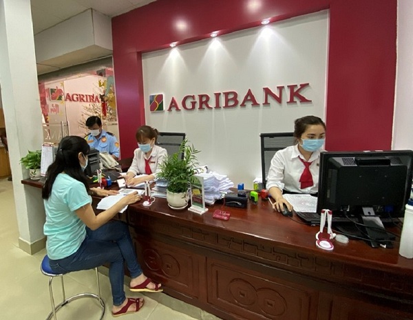 chuyen tien agribank sang vietcombank taichinh24h 1